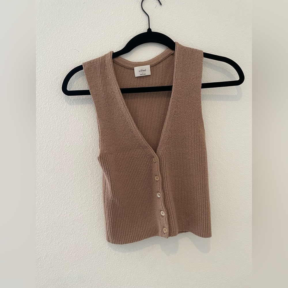 ARITZIA SWEATER VEST SHIRT